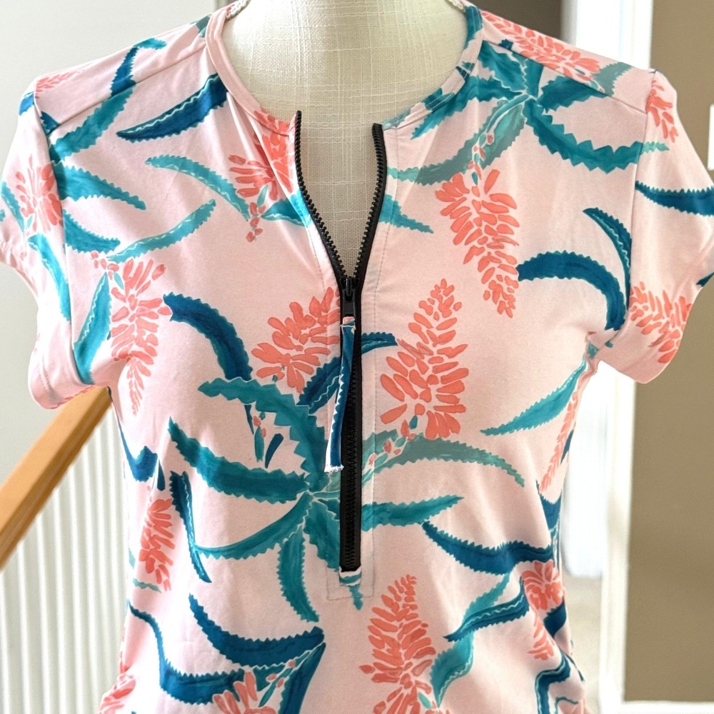 Carve Designs Dawson Rash Guard Pink Tropical Floral Half Zip‎ Swim Top Small